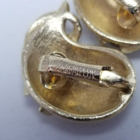 Vintage Sarah Coventry Leaf Shape Clip On Earrings, Gold Tone, Signed Estate - Picture 4 of 7